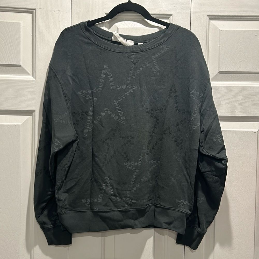 CHRLDR Gray Crew Neck Sweatshirt, Size Large